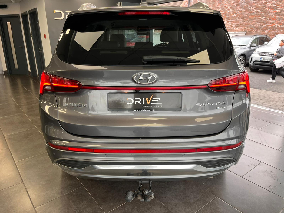 2021 Hyundai Santa Fe - image 10