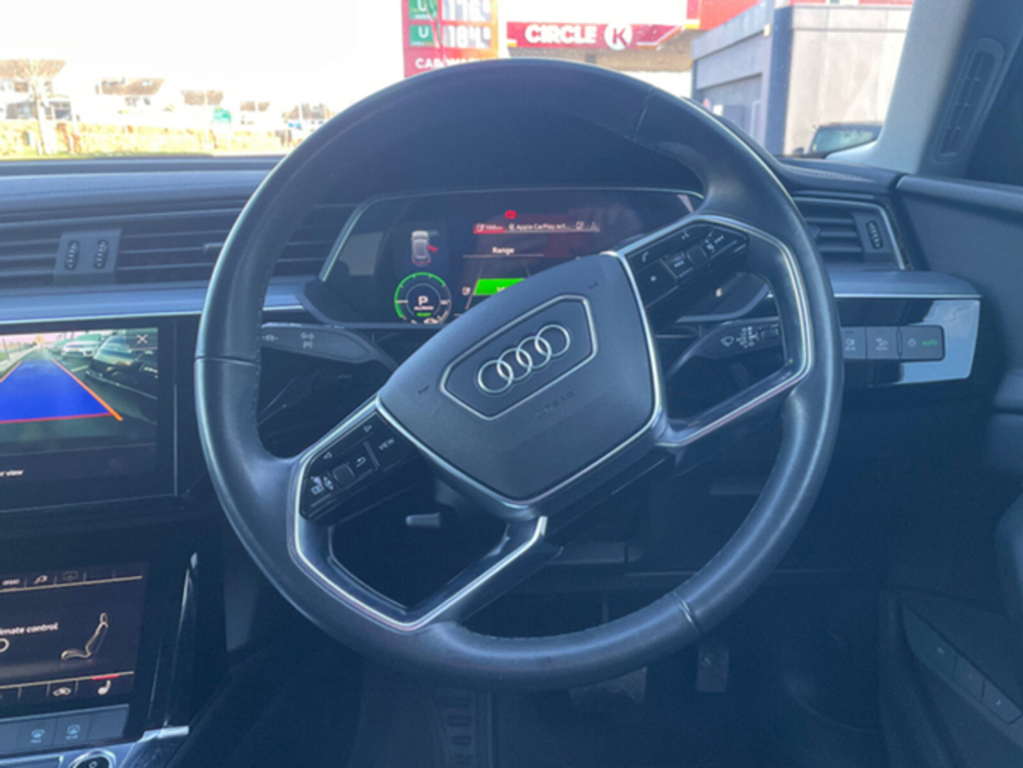 2021 Audi e-tron - image 8
