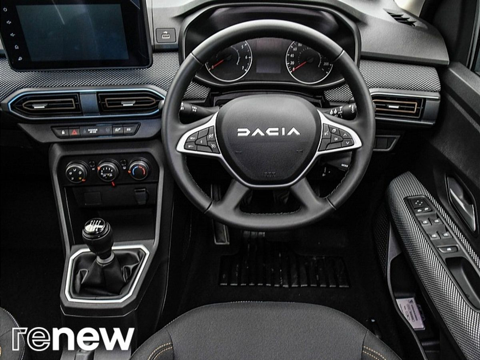 2026 Dacia Sandero Stepway Expression TCe 110 E06X