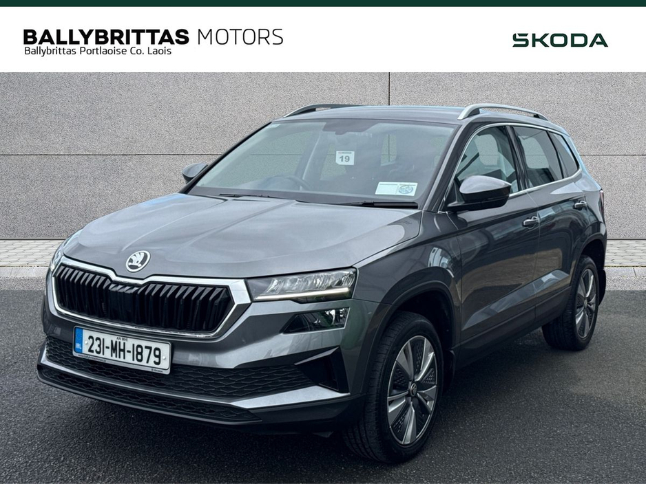 2023 Skoda Karoq - image 2