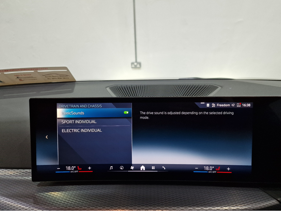 2025 BMW 3 Series 330E TOURING M SPORT (22.3KWH BATTERY) AUTOMATIC **ONE OWNER / APPLE CARPLAY / CRUISE CONTROL / ELECTRIC BOOTLID / FULL LEATHER / HEATED SEATS / REVERSE CAMERA / SAT NAV / BMW WARRANTY UNTIL 03/2028** €52,900