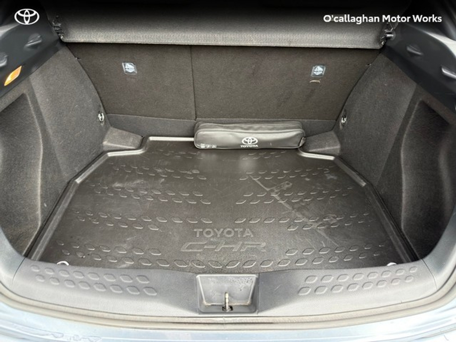 2022 Toyota C-HR 1.8 HYBRID SPORT 4DR AUTO €24,950