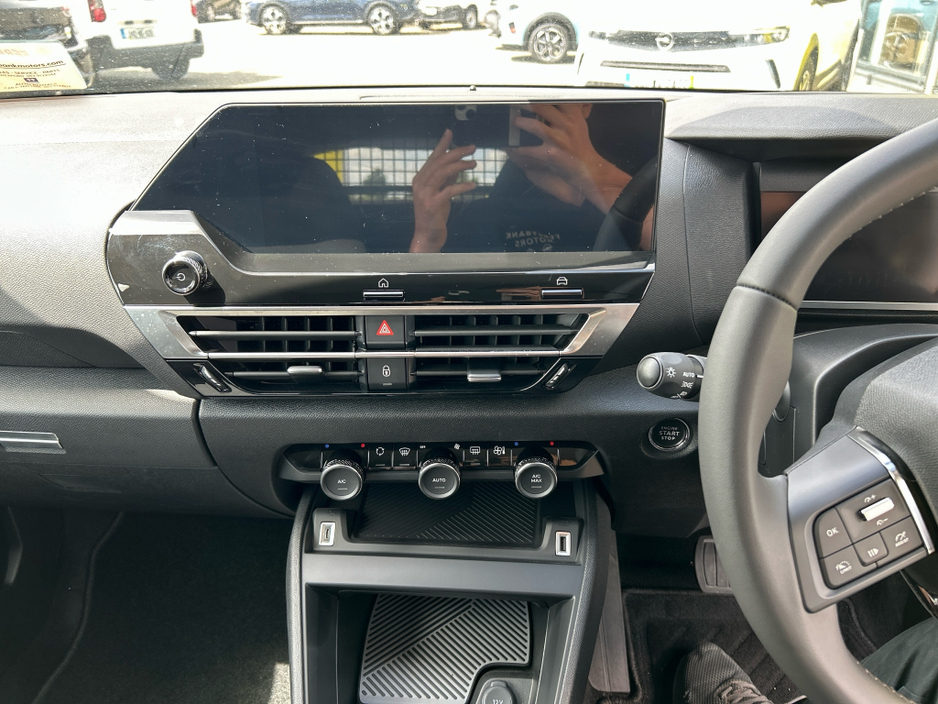 2025 Citroen C4 EFEEL PACK 50KWH 136BHP MY30 €17,950