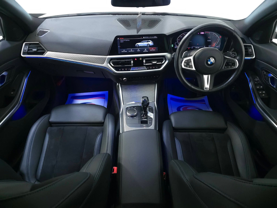 2019 BMW 3 Series - image 16