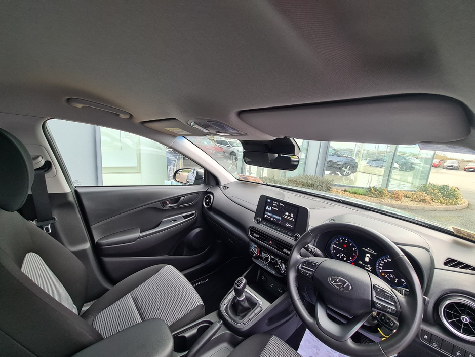 2023 Hyundai Kona - image 10