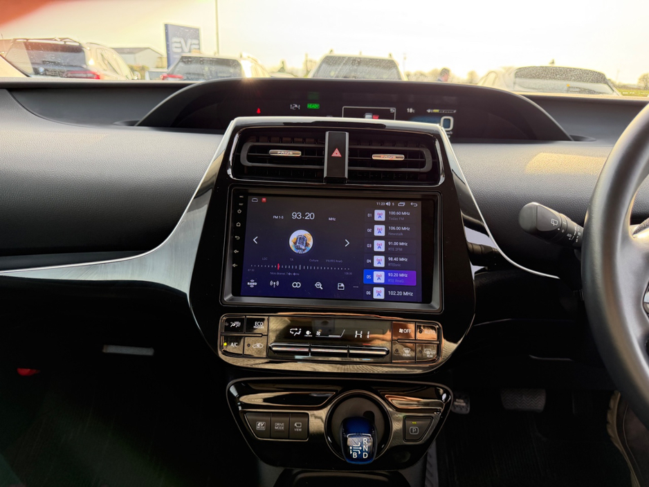 2021 Toyota Prius - image 22