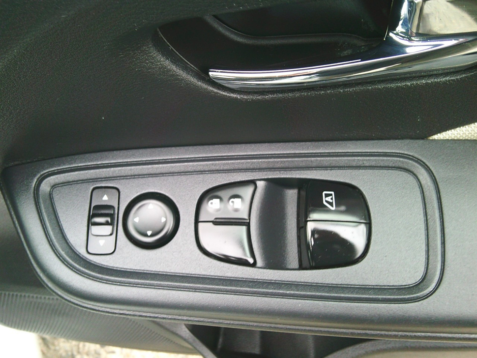 2019 Nissan Micra - image 19