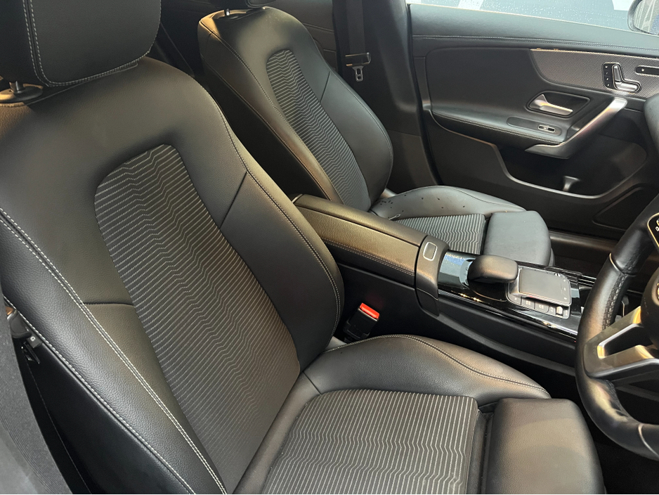 2020 Mercedes-Benz CLA Class €26950 2020 MERCEDES-BENZ CLA200D 2.0 AUTOMATIC / ELECTRIC MEMORY & HEATED SEATS / CRUISE CONTROL / REVERSE CAMERA / APPLE CARPLAY €26,950