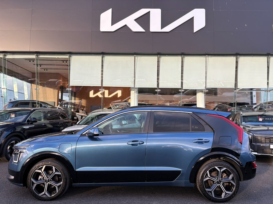 2023 Kia Niro 1.6 K4 Plug in hybrid Automatic