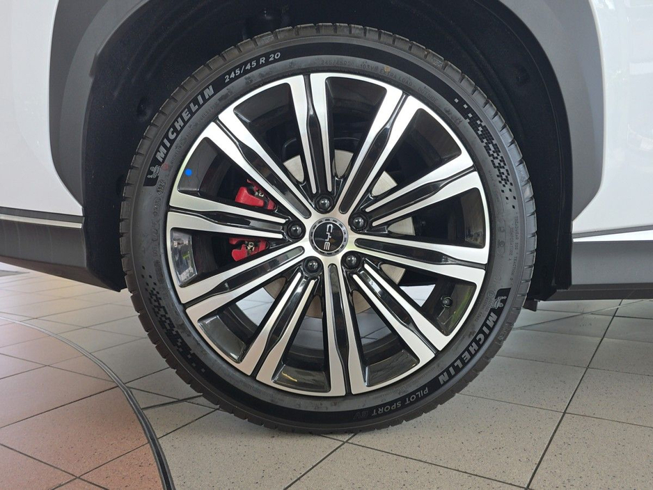 2025 BYD Sealion 7 - image 6