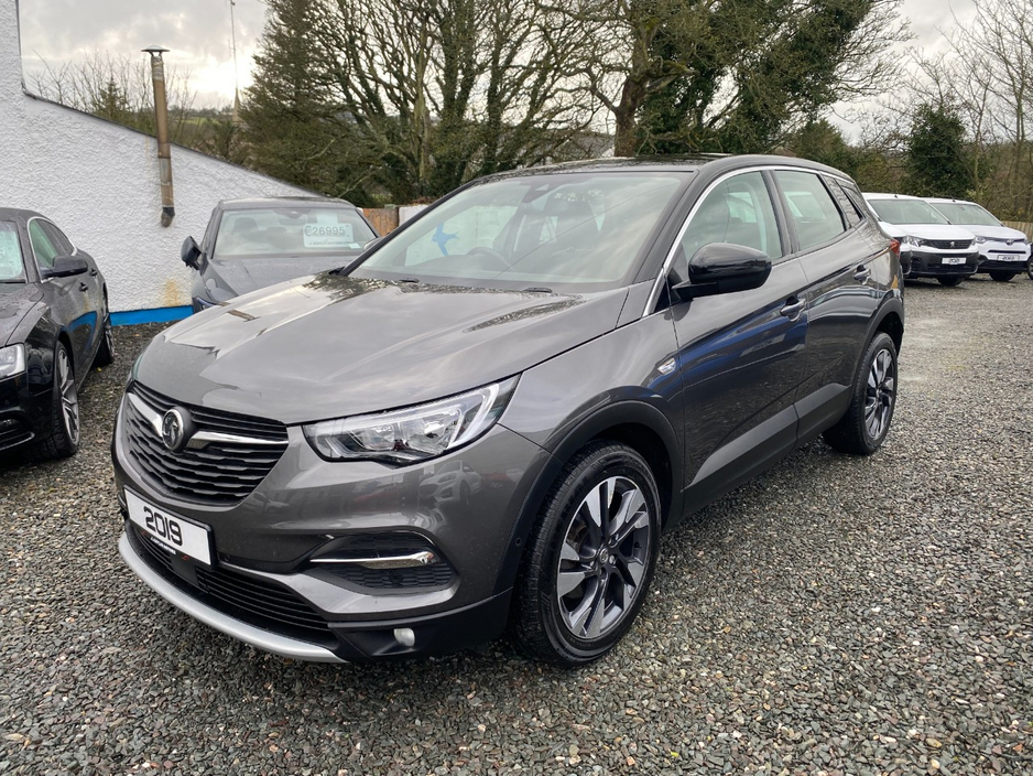 2019 Vauxhall Grandland X - image 27