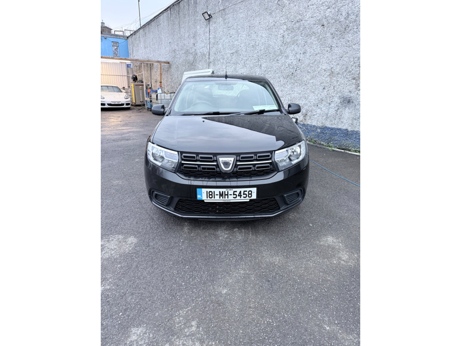2018 Dacia Sandero - image 3