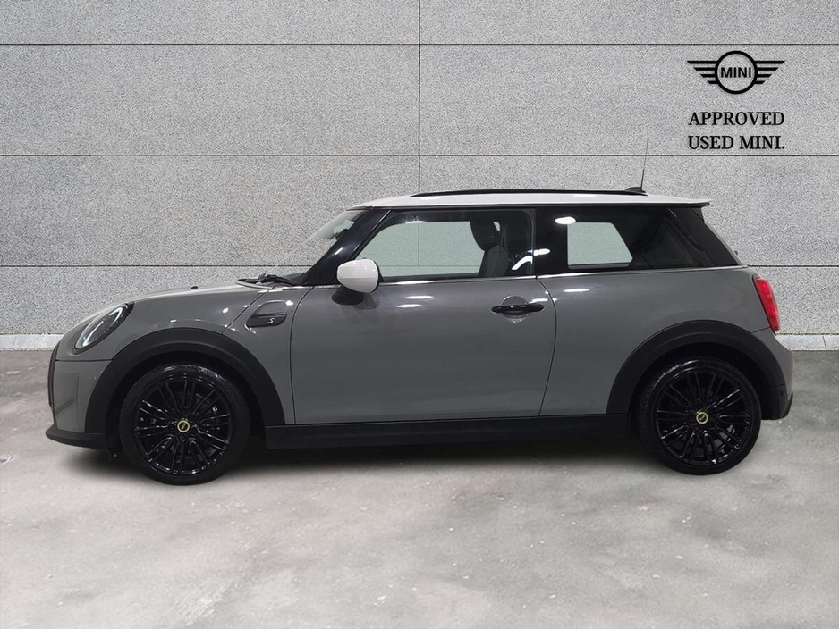 2022 MINI Hatch - image 3