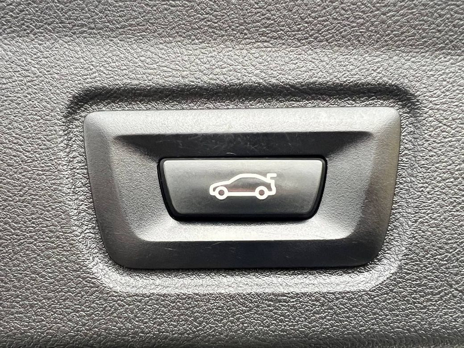 2022 BMW i4 - image 15