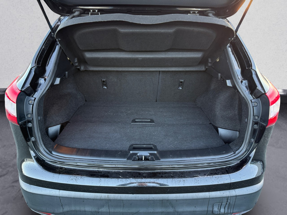 2017 Nissan Qashqai - image 9