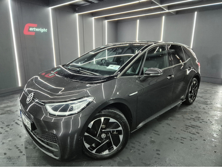 2022 Volkswagen ID.3 - image 2