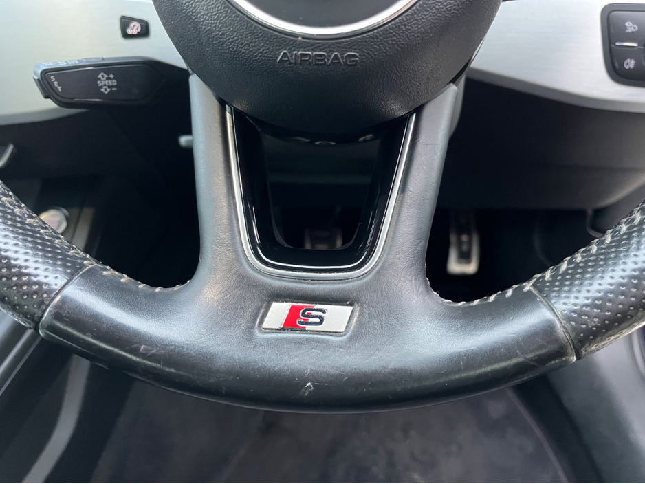 2017 Audi A4 - image 20