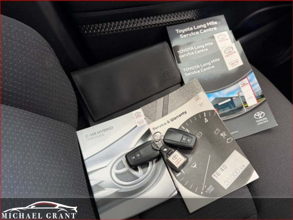 2019 Toyota C-HR - image 30