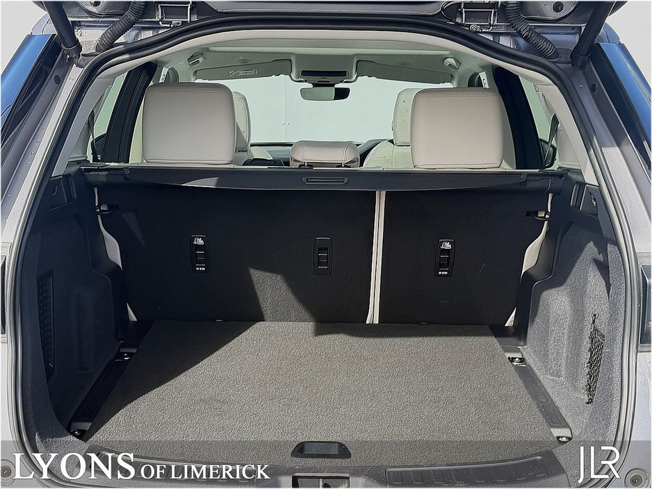 2025 Land Rover Discovery Sport - image 13