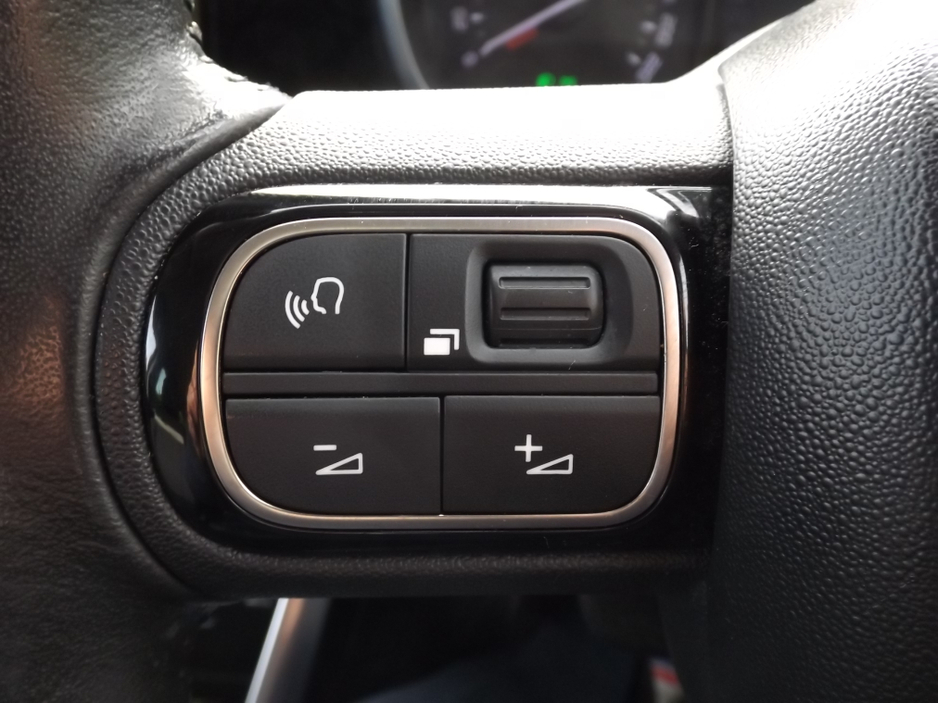 2023 Citroen C3 Aircross - image 7