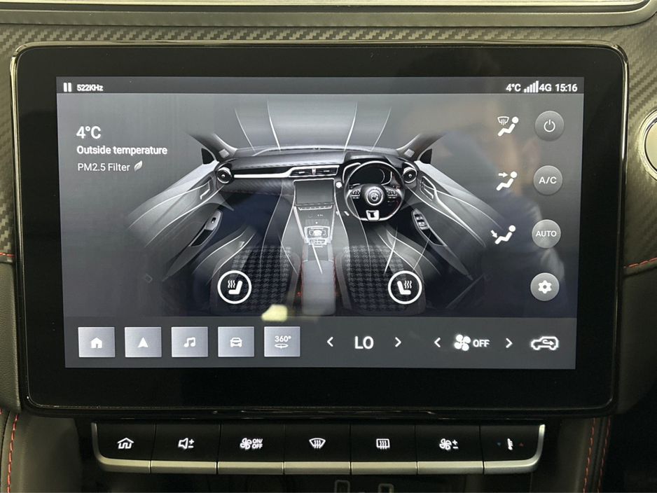 2025 MG ZS LR EXCLUSIVE-72.6KWH**DIGITAL DASH**MULTIFUNCTIONAL STEERING WHEEL**BLACK LEATHER INTERIOR**360 CAMERA**APPLE CARPLAY ANDROID AUTO**KEYLESS START**AIR CONDITIONING**FINANCE AVAILABLE** €31,495