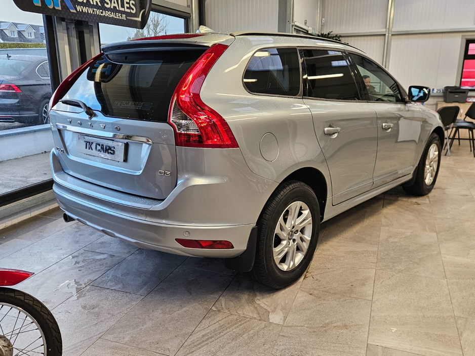 2016 Volvo XC60 D3 (150hp) FWD ES €18,950