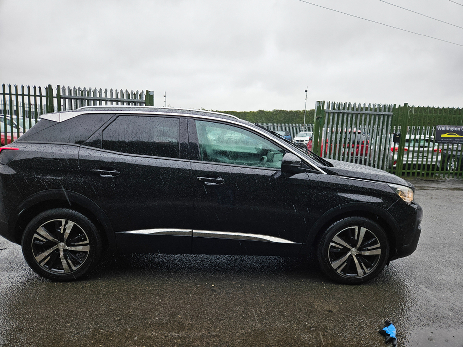 2017 Peugeot 3008 ALLURE 1.2 130 4DR €11,850