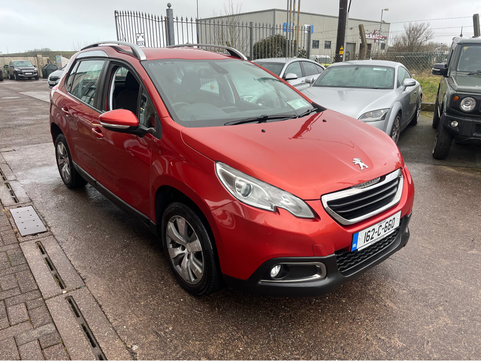 2016 Peugeot 2008 - image 2
