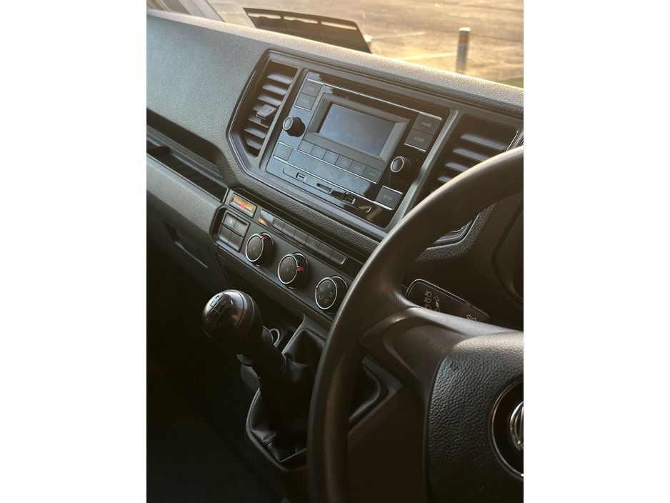 2021 Volkswagen Crafter 35 LWB 140HP MANUAL 6SPEED FWD 5DR €18,950