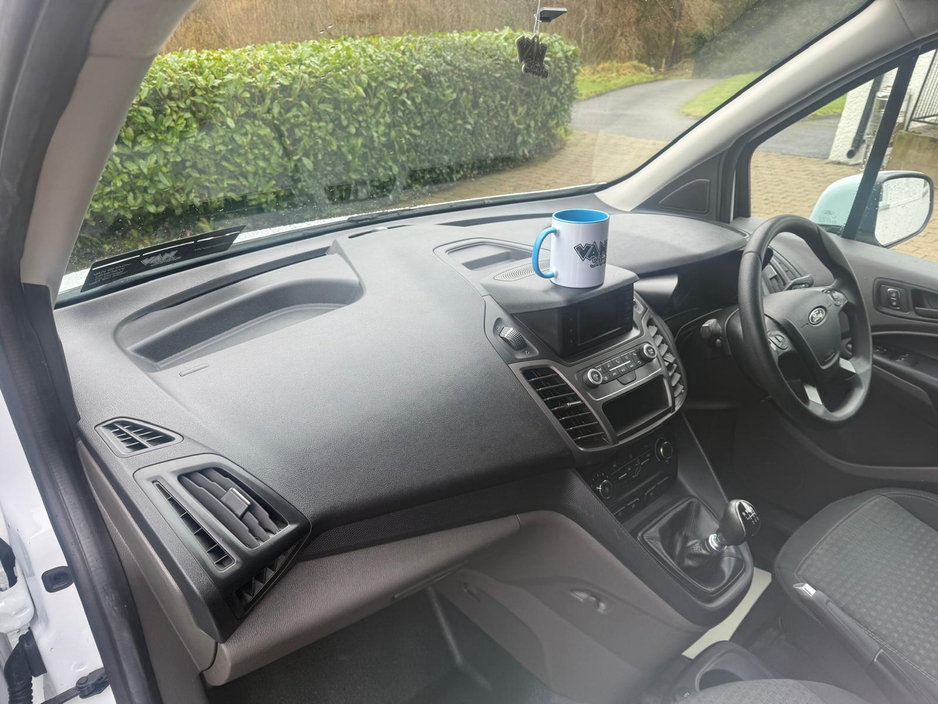 2022 Ford Transit Connect SWB Vs-Kitted 1 1.5 TD 120 M6 FWD 3 €16,995