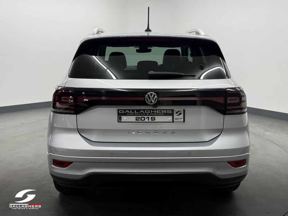 2019 Volkswagen T-Cross - image 4