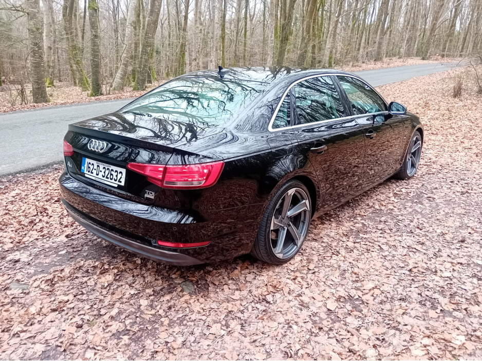 2016 Audi A4 - image 6