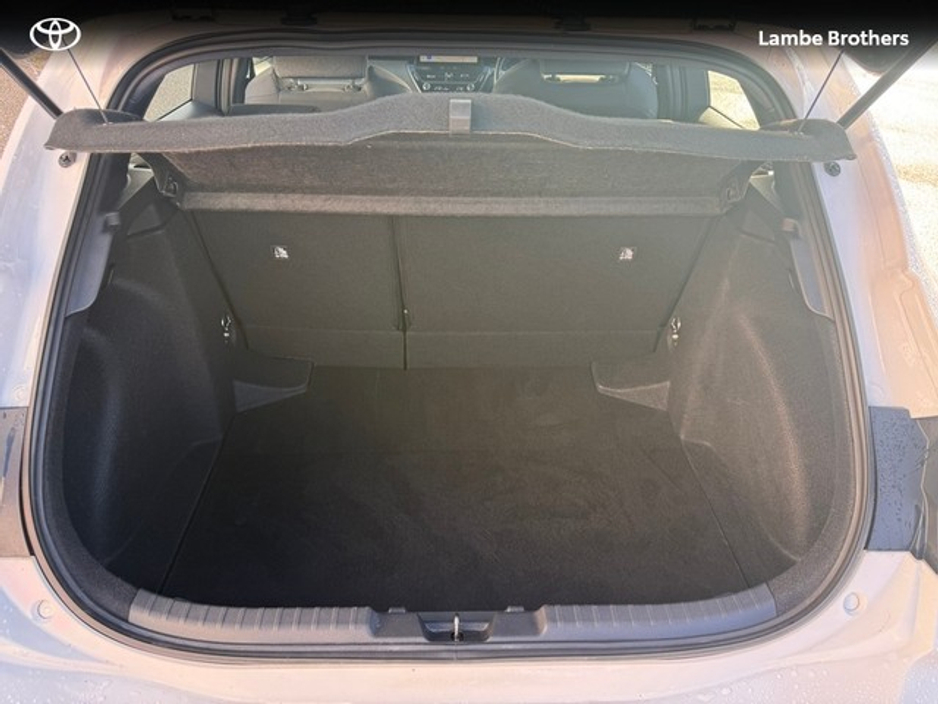 2023 Toyota Corolla - image 14