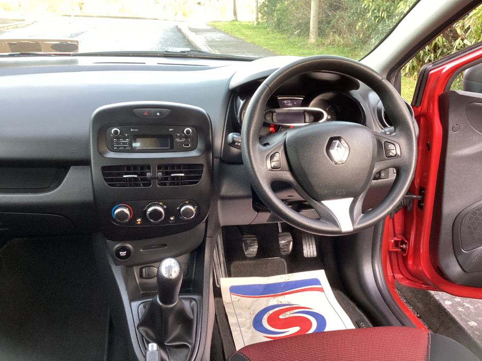 2016 Renault Clio IV Expression 1.2 4DR €8,750