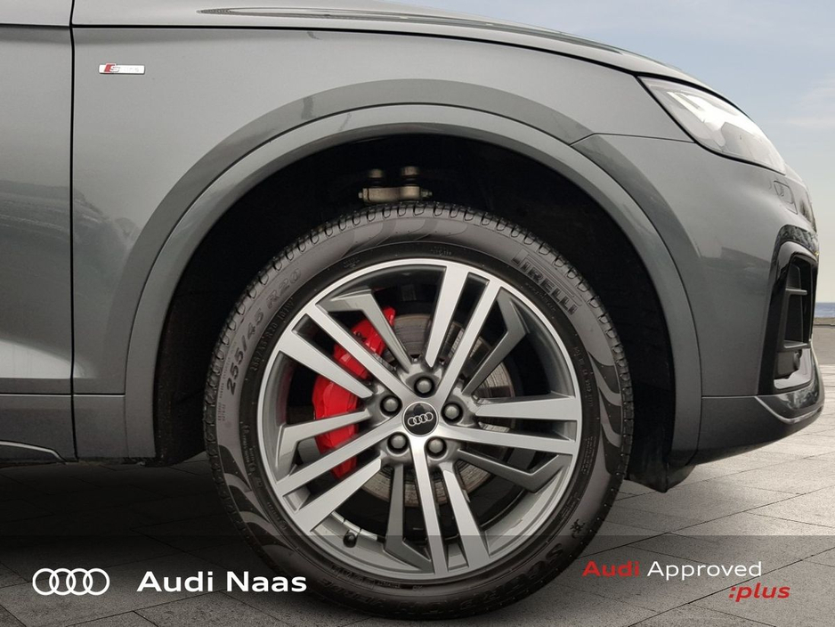 2024 Audi Q5 50 TFSI e 299HP S tronic quattro S Line €59,950