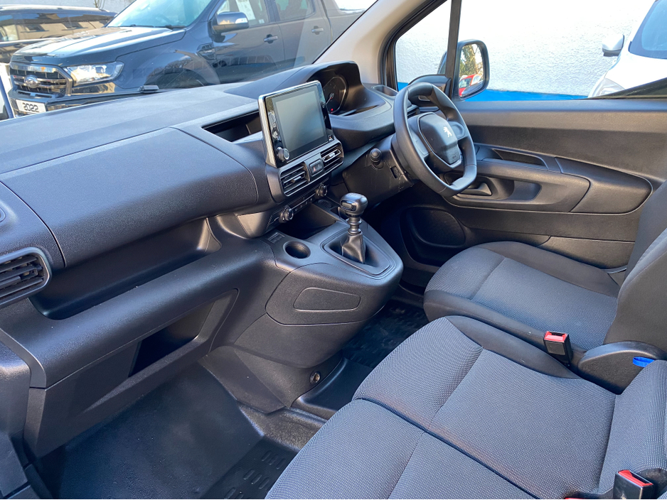 2022 Peugeot Partner Professional Premium 100 HDi €12,495