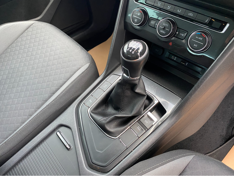 2017 Volkswagen Tiguan 2.0 TDi SE €17,995