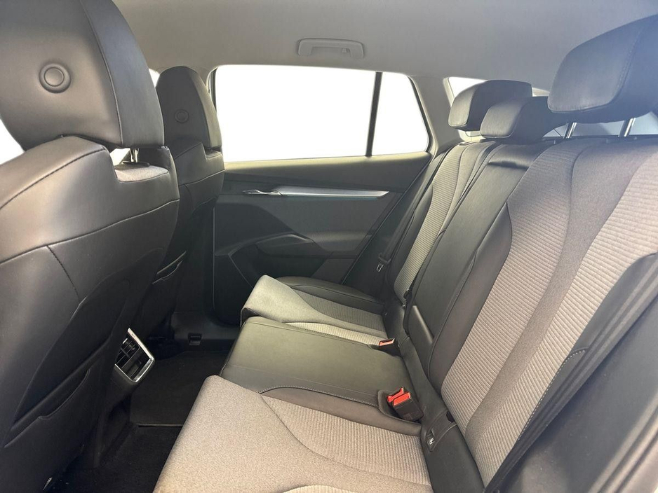 2024 Skoda Enyaq - image 10