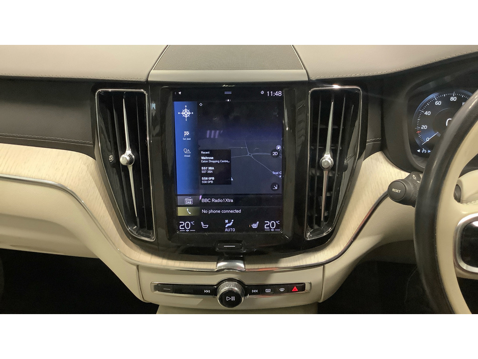 2021 Volvo XC60 INSCRIPT T6 RCHARGE RECHARGE INSCRIPTION AWD // CREAM LEATHER INTERIOR // PAN SUNROOF // 212 REG €33,950