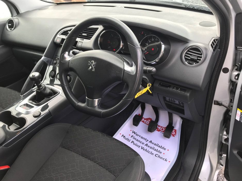 2016 Peugeot 3008 - image 15