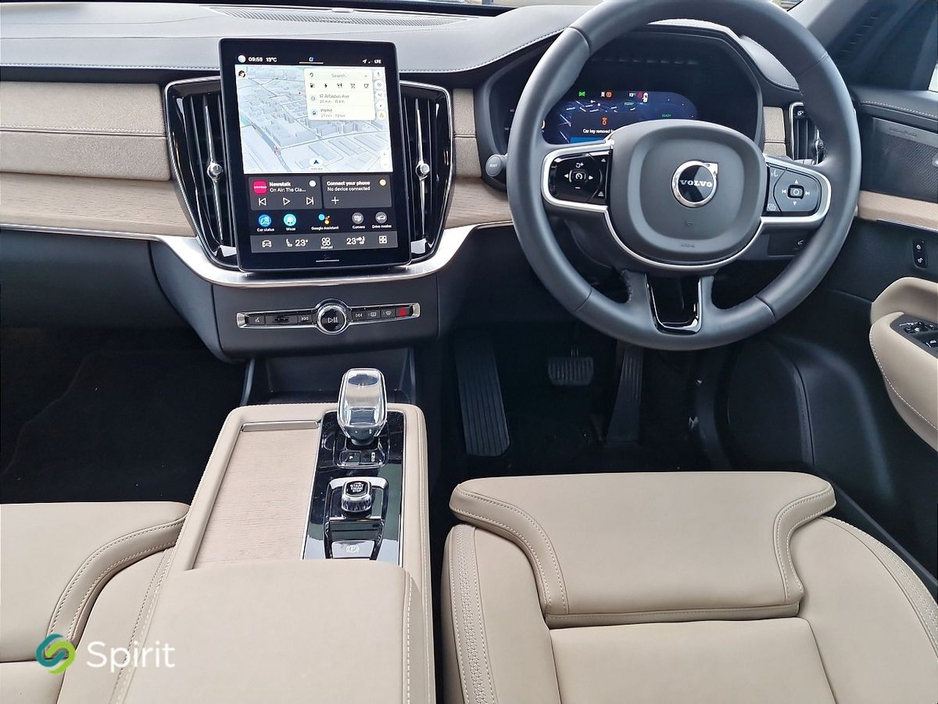 2025 Volvo XC90 - image 4