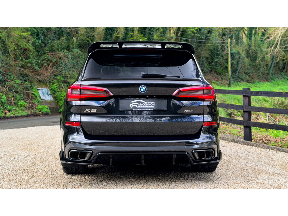 2022 BMW X5 - image 8