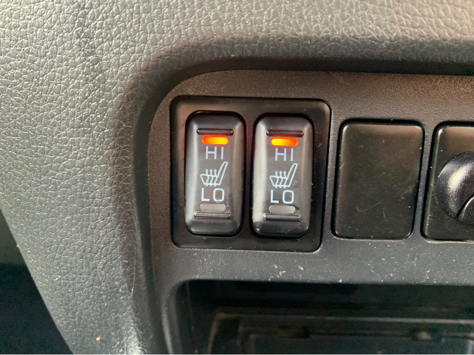 2015 Mitsubishi L200 DID BARBARIAN DCB 4DR 2.5 CR 4WORK €15,995