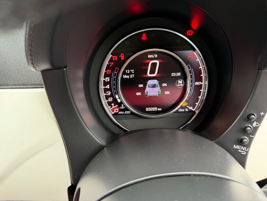 2015 Abarth 595C - image 15