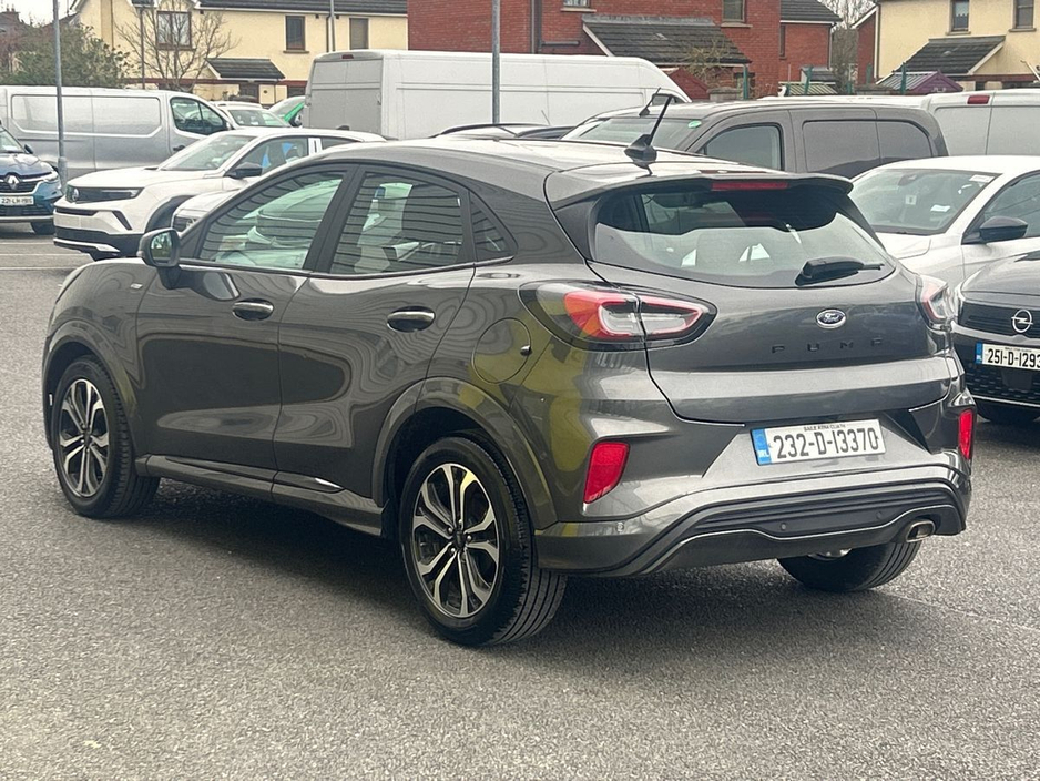 2023 Ford Puma - image 3