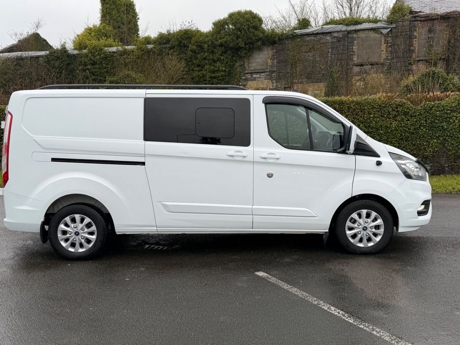 2021 Ford Transit Custom - image 8