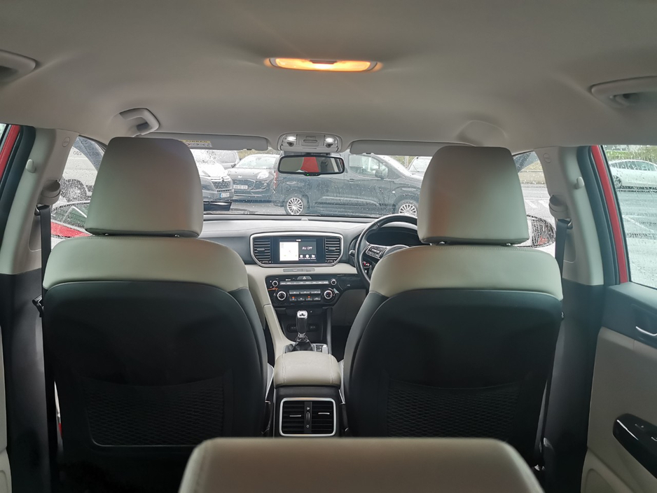 2019 Kia Sportage - image 6