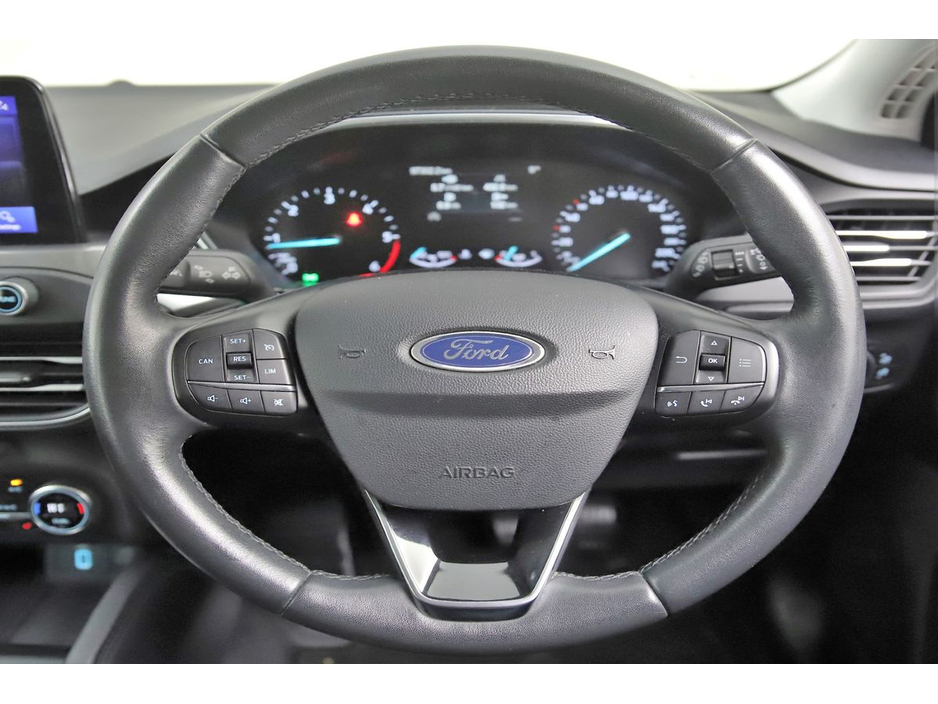 2020 Ford Focus 1.5TD TITANIUM 120BHP 6SPD *SAT NAV*REVERSE CAM*PARK SENSORS* €17,890