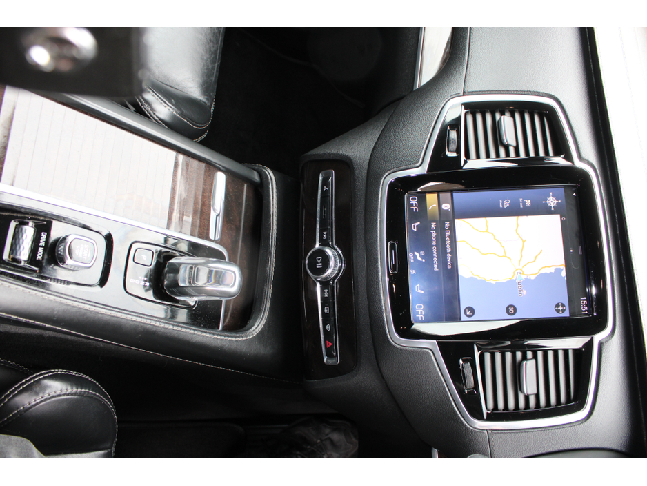 2019 Volvo XC90 - image 7