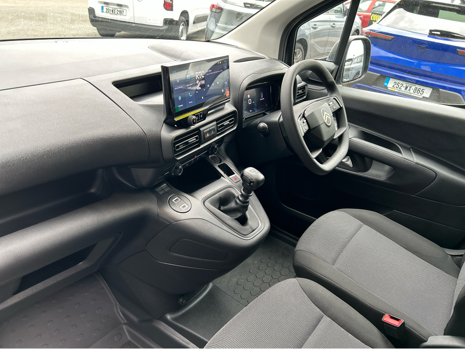 2026 Citroen Berlingo - image 3